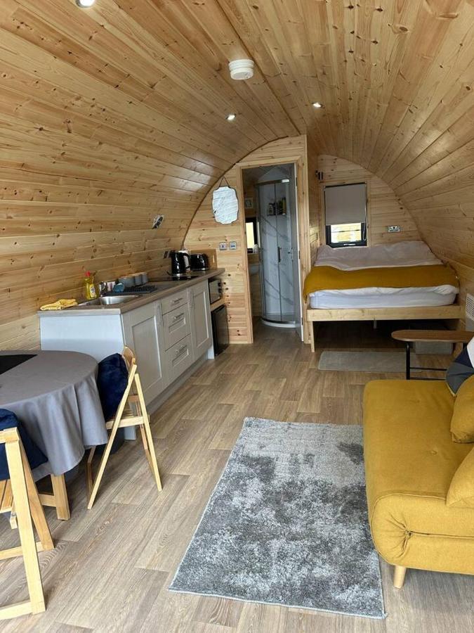 Lochside Lodge Pod Lairg Esterno foto