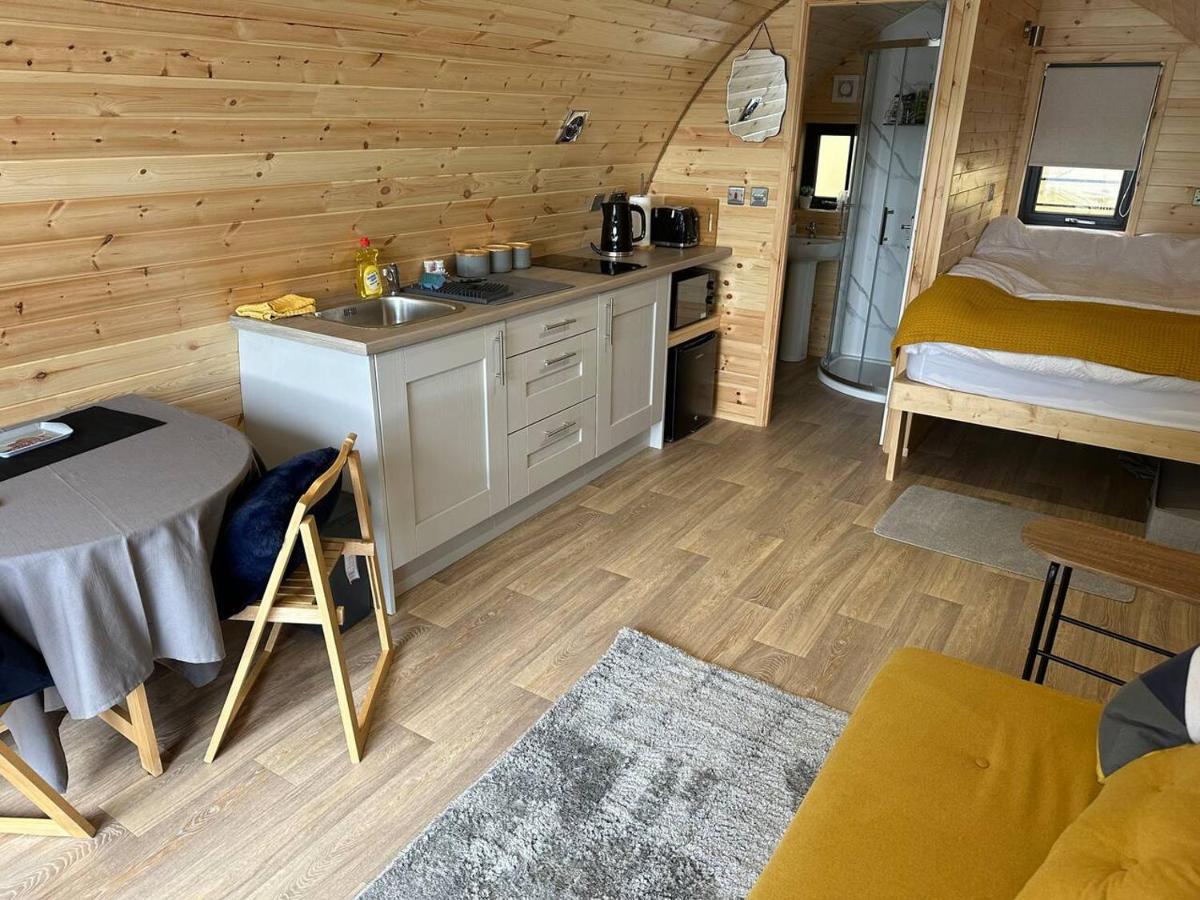 Lochside Lodge Pod Lairg Esterno foto